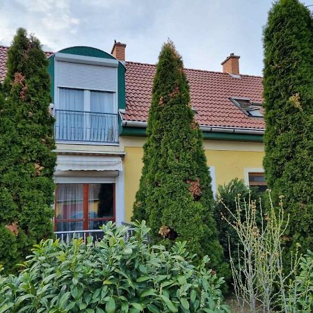 Koerteszirom Apartman Eger Zewnętrze zdjęcie